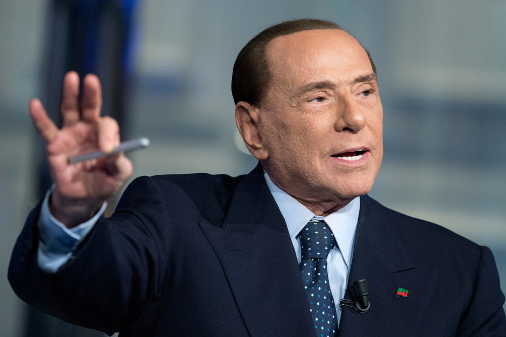 Bollettino medico: “Berlusconi in progressivo e costante miglioramento”