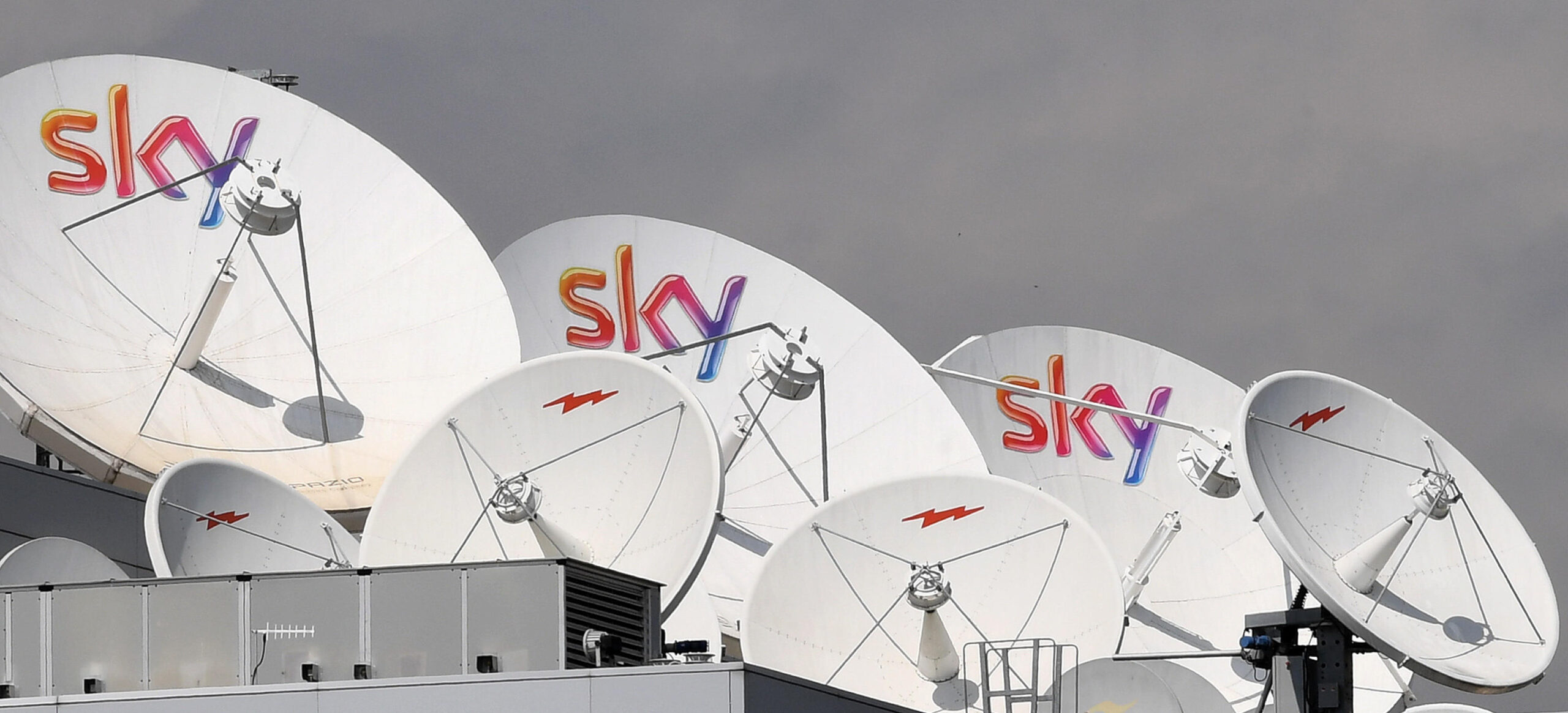 Sky e Fastweb insieme per una nuova offerta mobile. Firmato accordo pluriennale