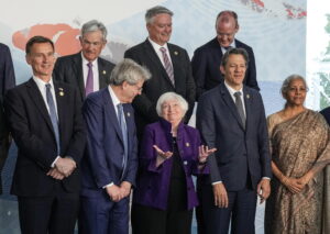 G7: economia resiliente ma resta incertezza. Agire sul clima