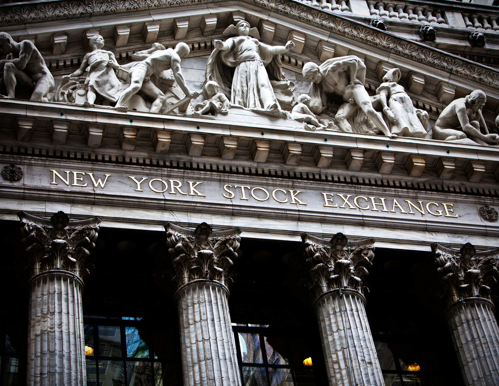 Wall Street chiude in calo. Nulla di fatto sul default