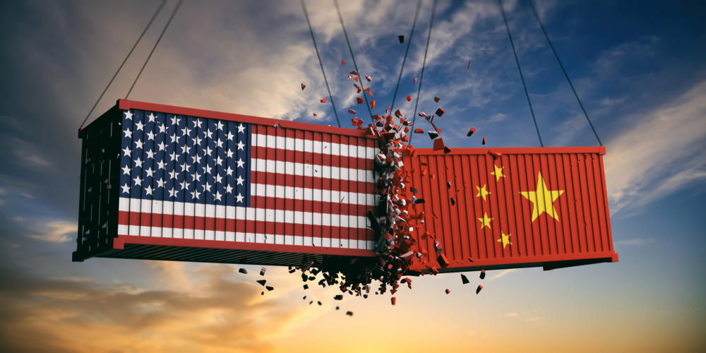 Cina, in calo l’export verso gli Usa: nella prima parte dell’anno -25%. Perde il primato in 15 anni