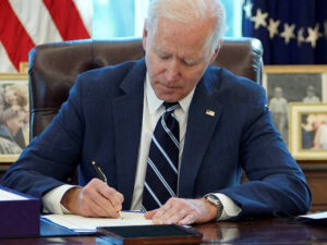 Debito Usa, Biden mette la firma. Default scongiurato