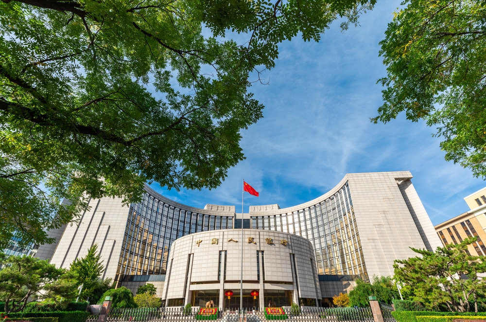 Cina, la Banca centrale inietta liquidità record a breve termine