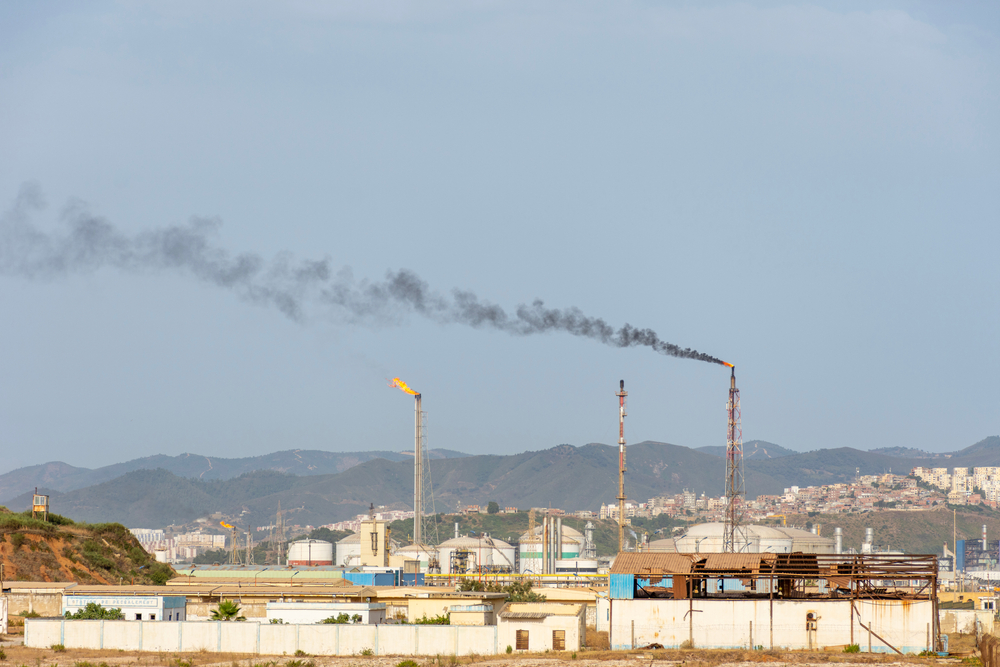Petrolio, Exxon Mobil e Chevron in trattativa con l’Algeria