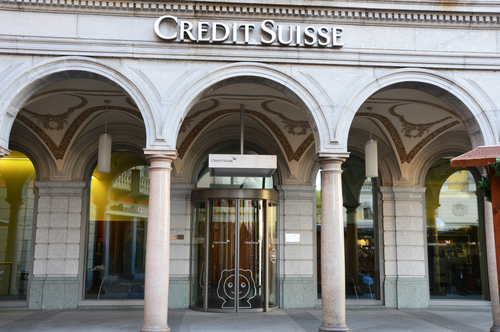 Ubs verso il taglio di oltre metà dipendenti di Credit Suisse