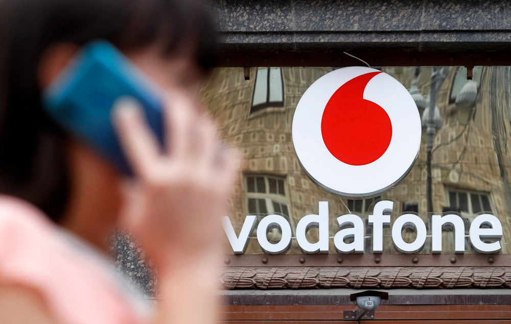 Uk, aperta indagine sulla fusione di Vodafone con la rete mobile Three di CK Hutchison