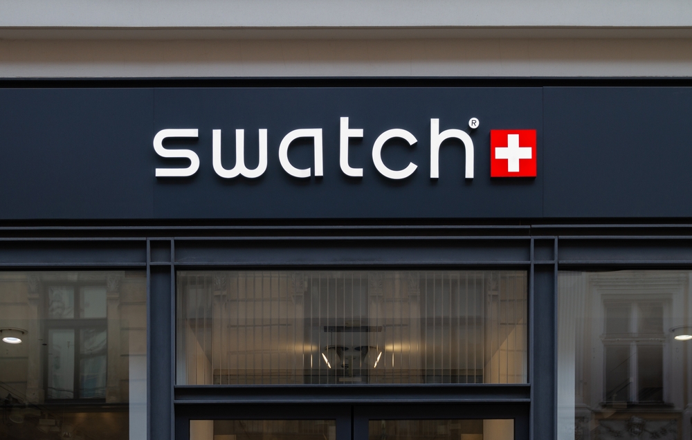 Swatch, ricavi ed utili crescono ma sotto le attese: vendite in aumento di oltre l’8% nel quarto trimestre 2023