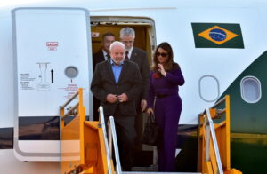 Brics, Lula torna sulla moneta comune anti-dollaro