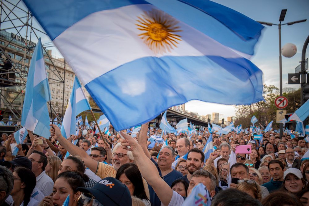 Effetto Milei sulla Borsa argentina: +21% in apertura