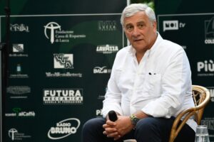 Manovra, Tajani: “Forza Italia vuole pensioni e salari più alti”