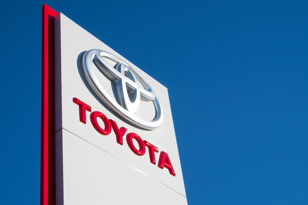 Auto, per Toyota produzione e vendite record nel semestre fiscale grazie alle maggiori disponibilità di chip