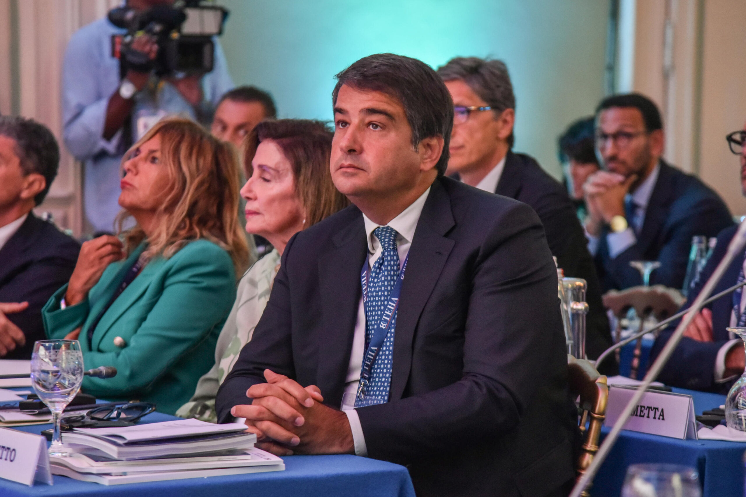 Il ministro Raffaele Fitto alla terza giornata del Forum Ambrosetti di Cernobbio, 3 settembre 2023. ANSA/ MATTEO CORNER