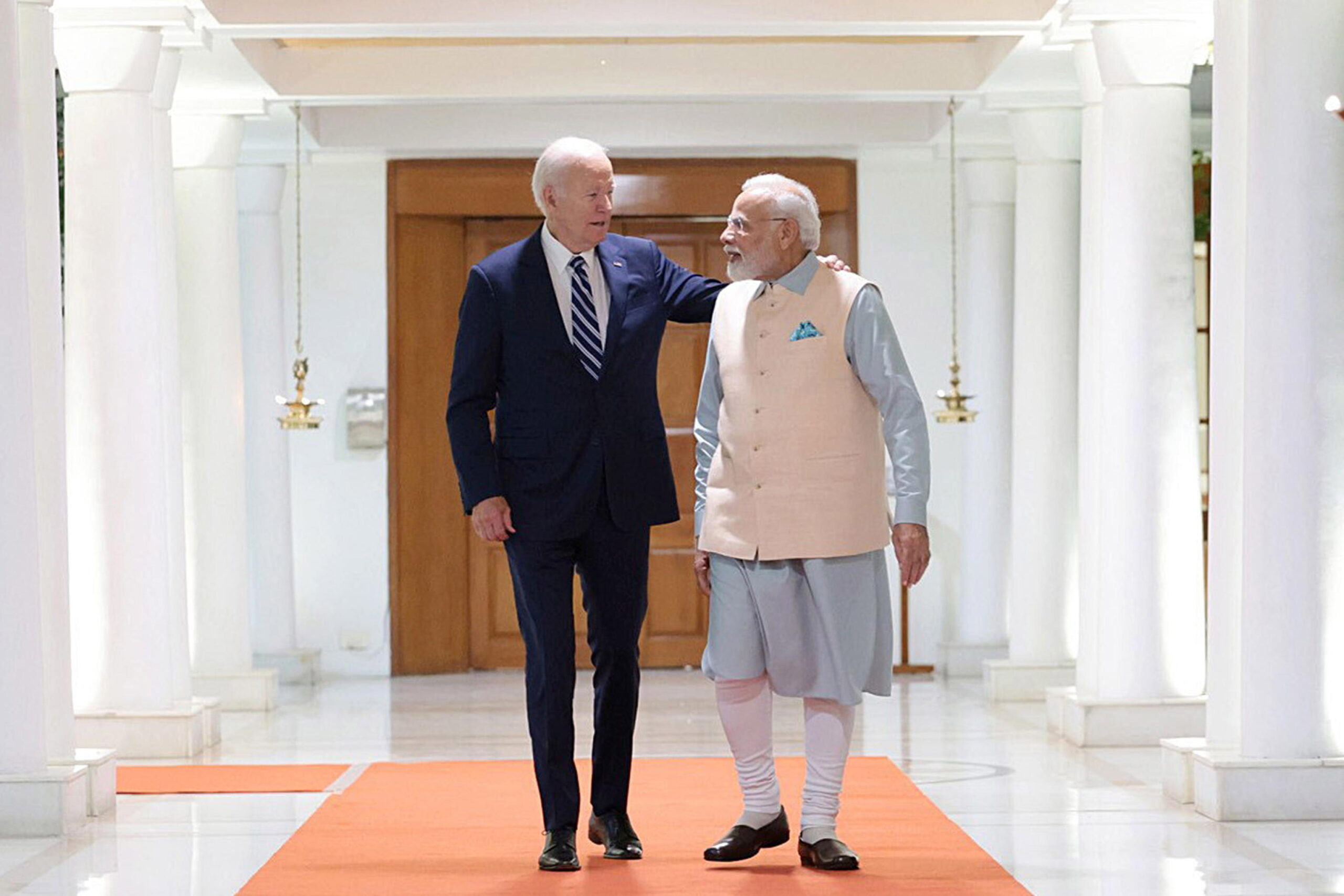 G20, Biden vede presidente Modi. Giornalisti fuori