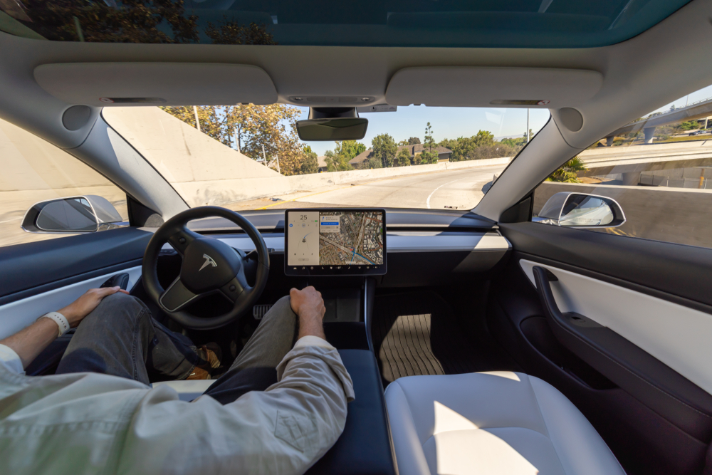 Tesla, ancora guai per l’autopilot. Cos’è l’Elon Mode?
