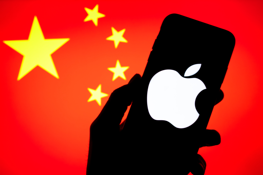 Cina, no all’uso dell’Iphone ai funzionari del Governo