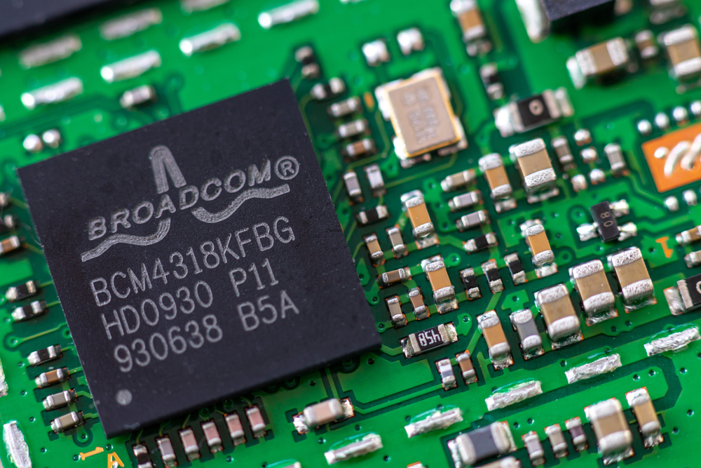 Software per chip, ricavi ed utili in crescita per Broadcom