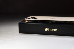 Apple presenta l’i-Phone15 per rialzare i conti: inizia l’era dell’Usb-C?