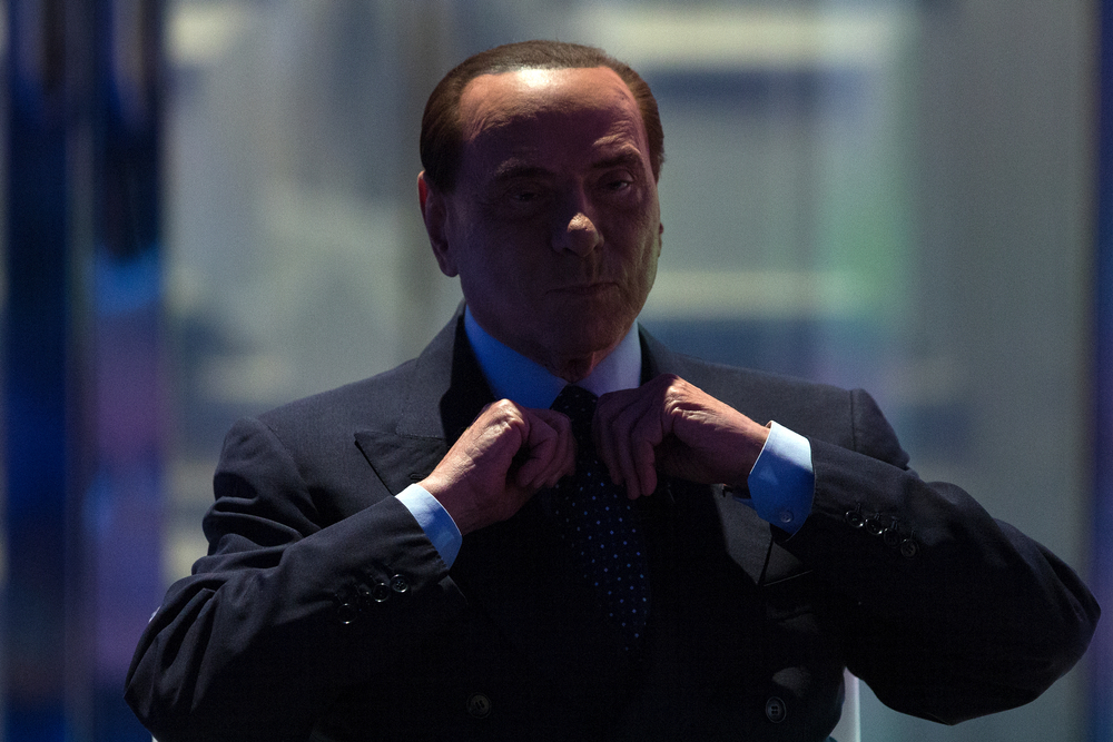 Il testamento di Silvio Berlusconi: tutto pronto per le firme. Ma non finirà lì