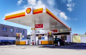 Shell blocca parzialmente la più grande raffineria d’Europa