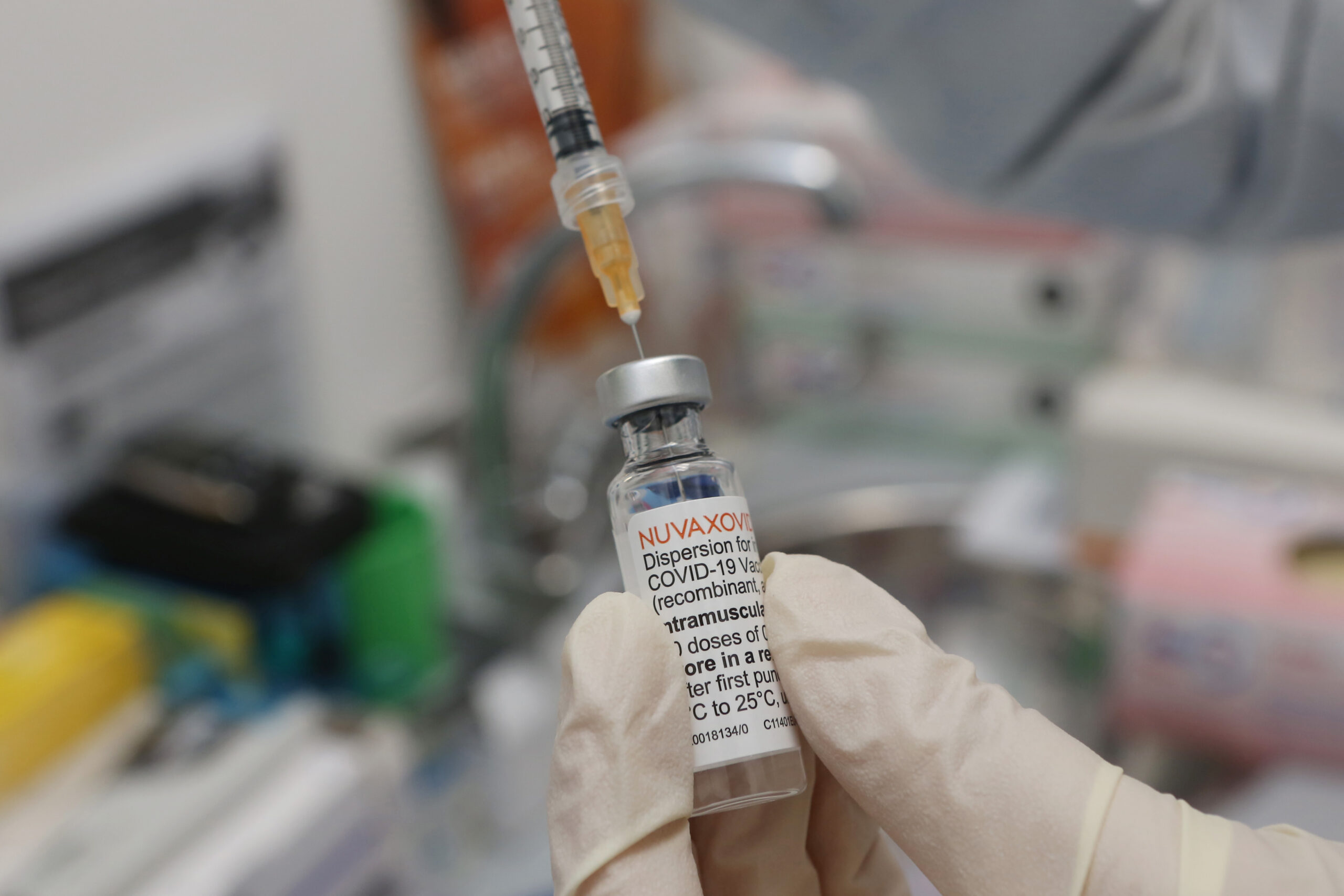 Novavax, approvato nuovo vaccino anti covid