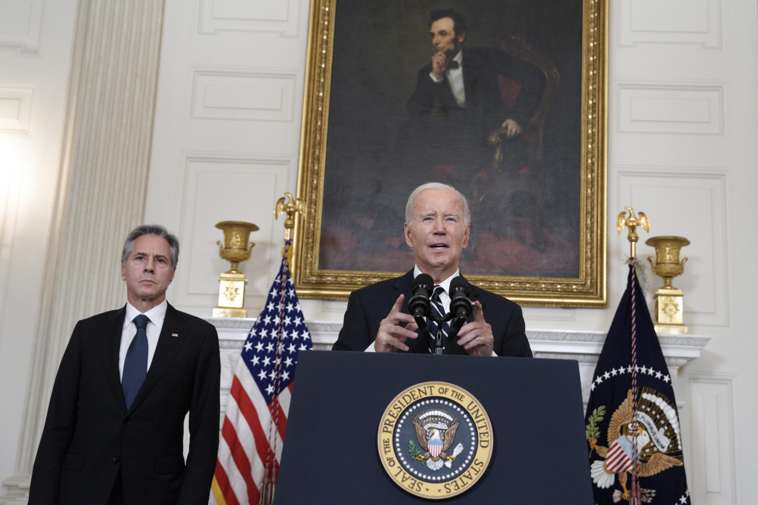Usa, Biden cancella quasi 5 miliardi di dollari di debito studentesco