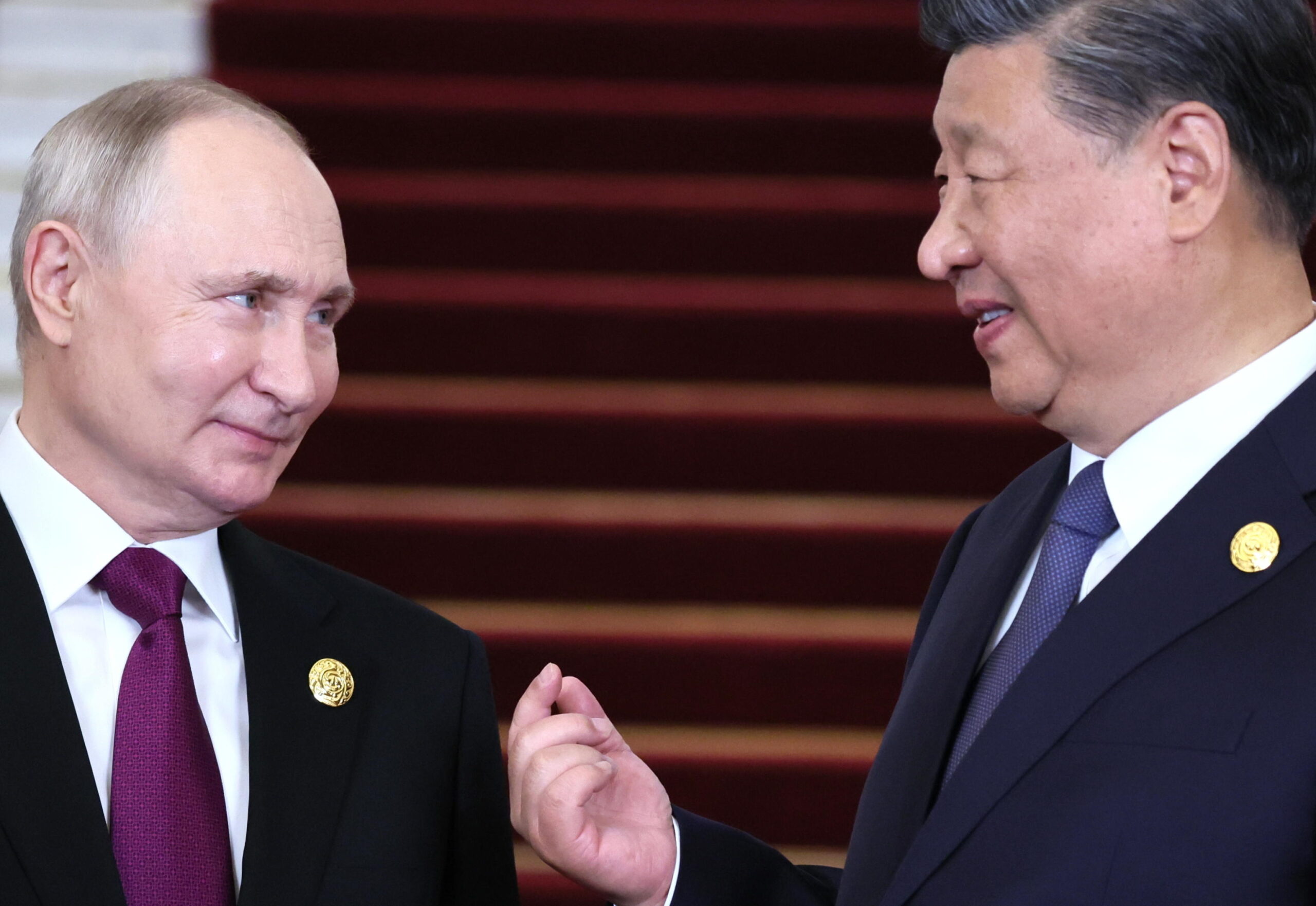 Putin accolto in Cina dall’amico Xi. Orban “legame con Ue”