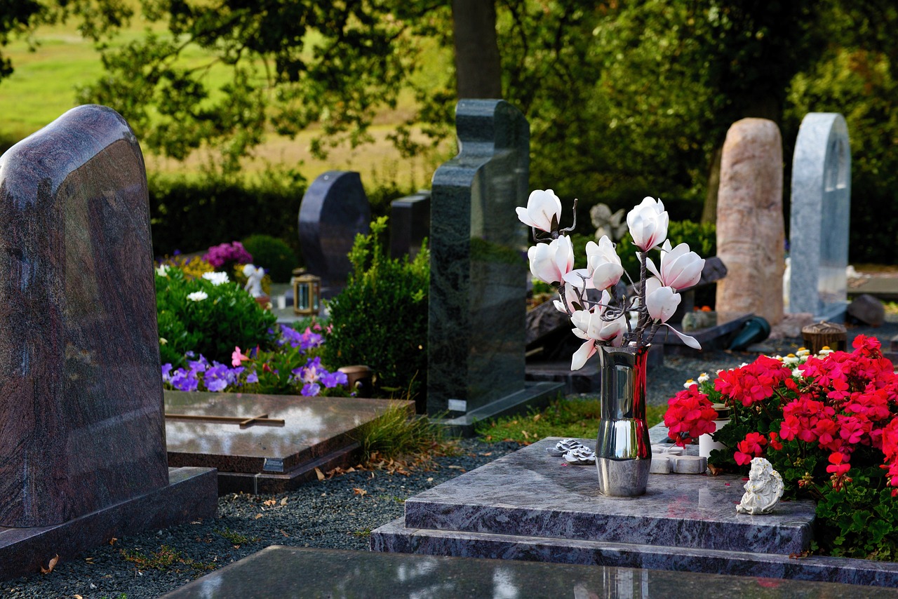 Codacons, funerali più costosi a causa del caro-prezzi. E’ possibile ancora risparmiare?