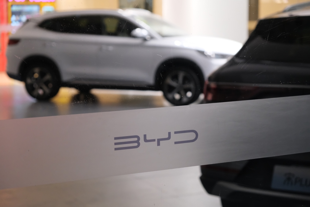BYD lancia la nuova versione della berlina e2 con un prezzo di partenza inferiore