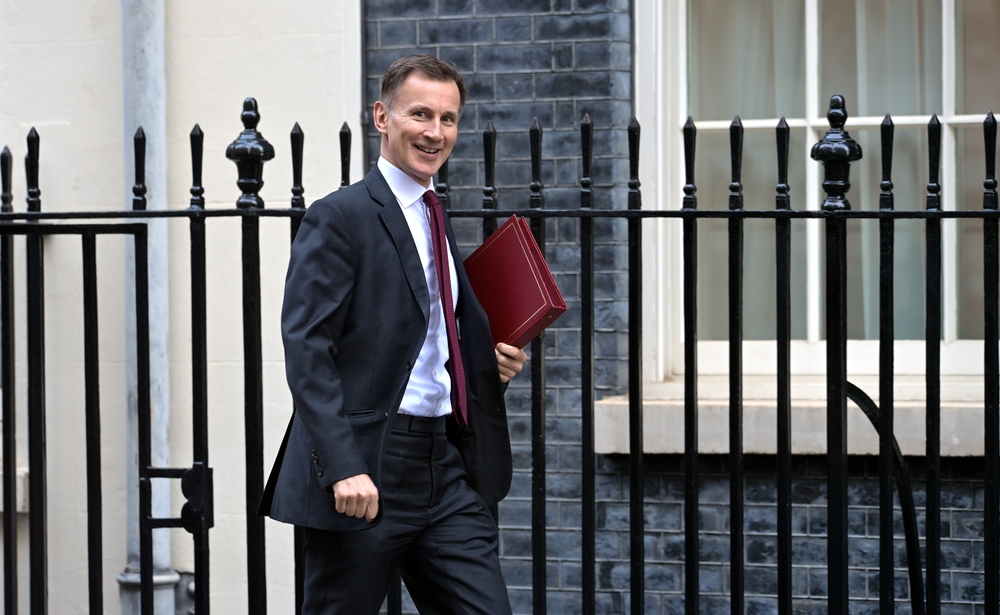Regno Unito, surplus di bilancio record a gennaio di 16,7 miliardi di sterline
