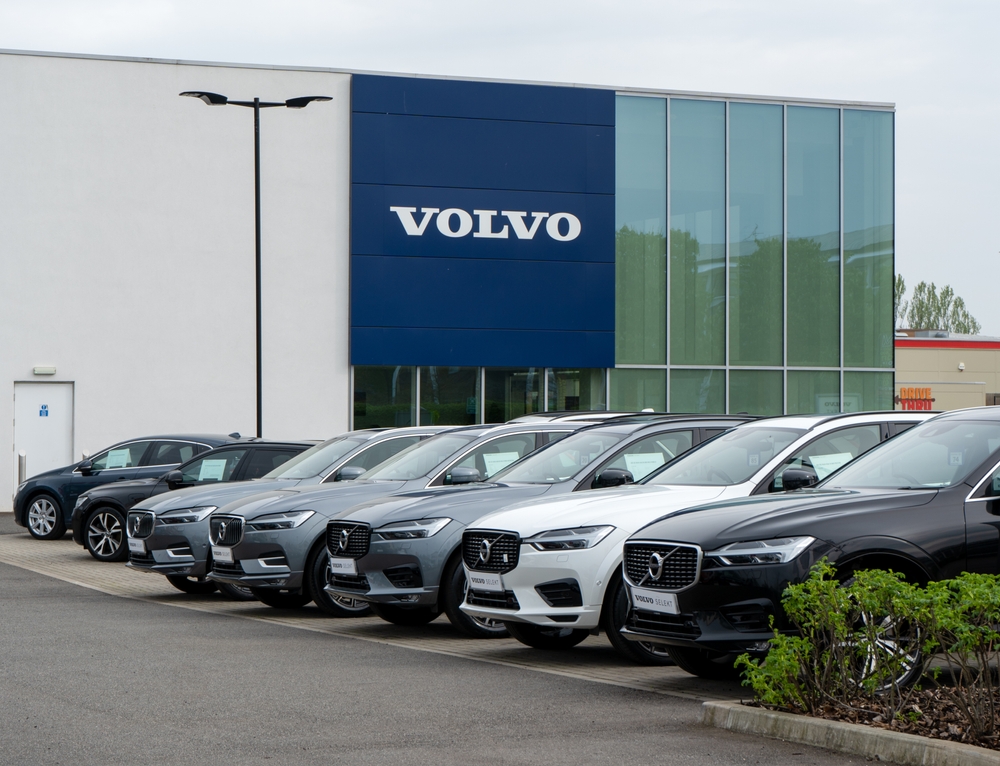 Volvo, utili operativi in crescita nel primo trimestre: +8% su anno