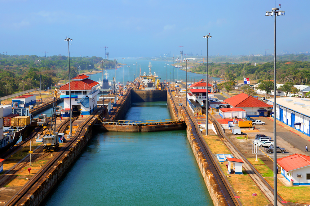 La siccità costringe a ridurre il numero di navi nel Canale di Panama