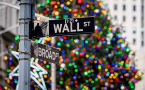 Wall Street apre in calo, dopo miglior mese del 2023