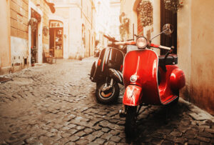 Piaggio, Vespa brand iconico: la sua valutazione supera il miliardo. Lo studio di Interbrand