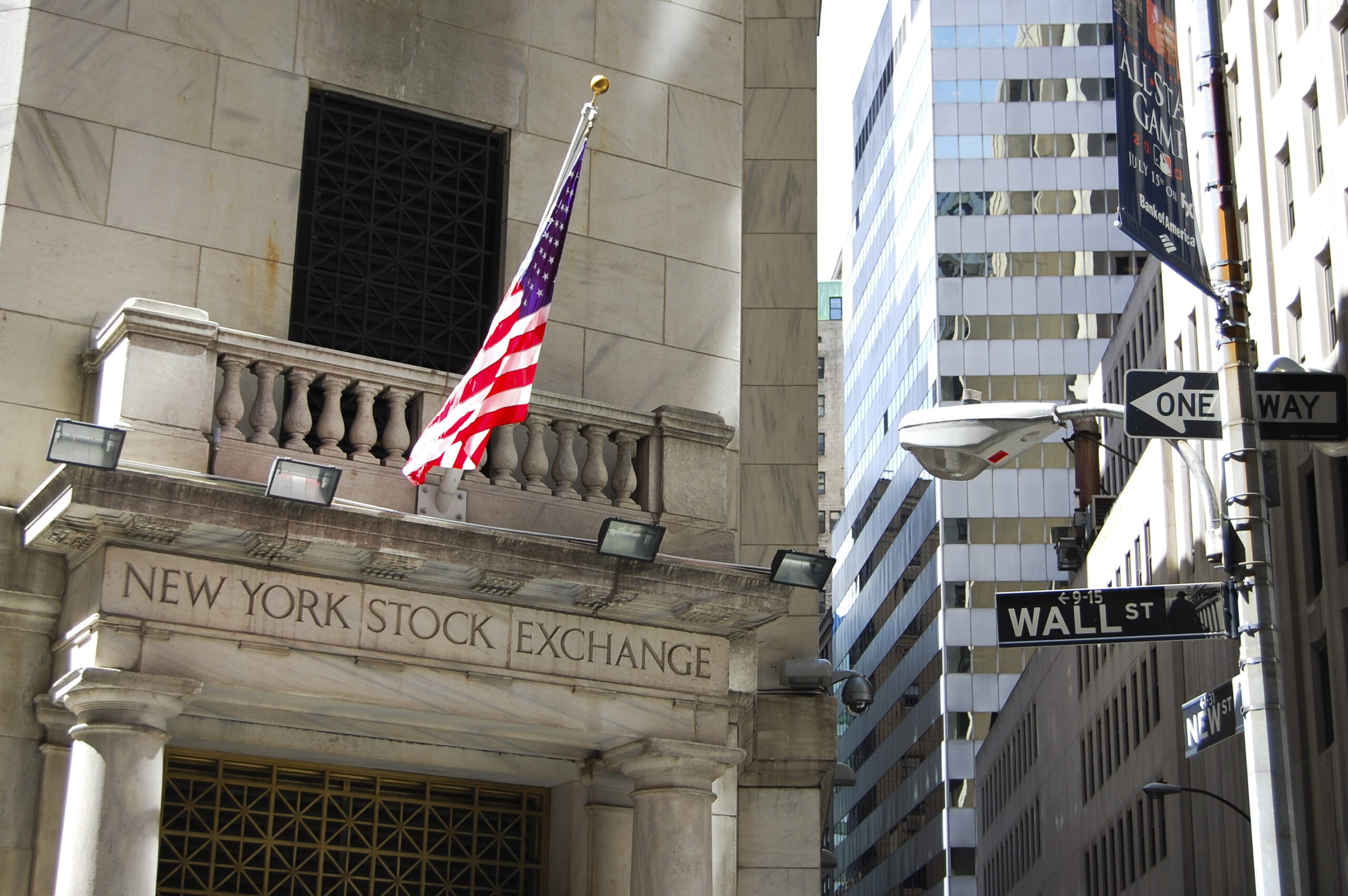 WALL STREET

NEW YORK STOCK EXCHANGE

NYSE

BORSA DI NEW YORK

BIG BOARD