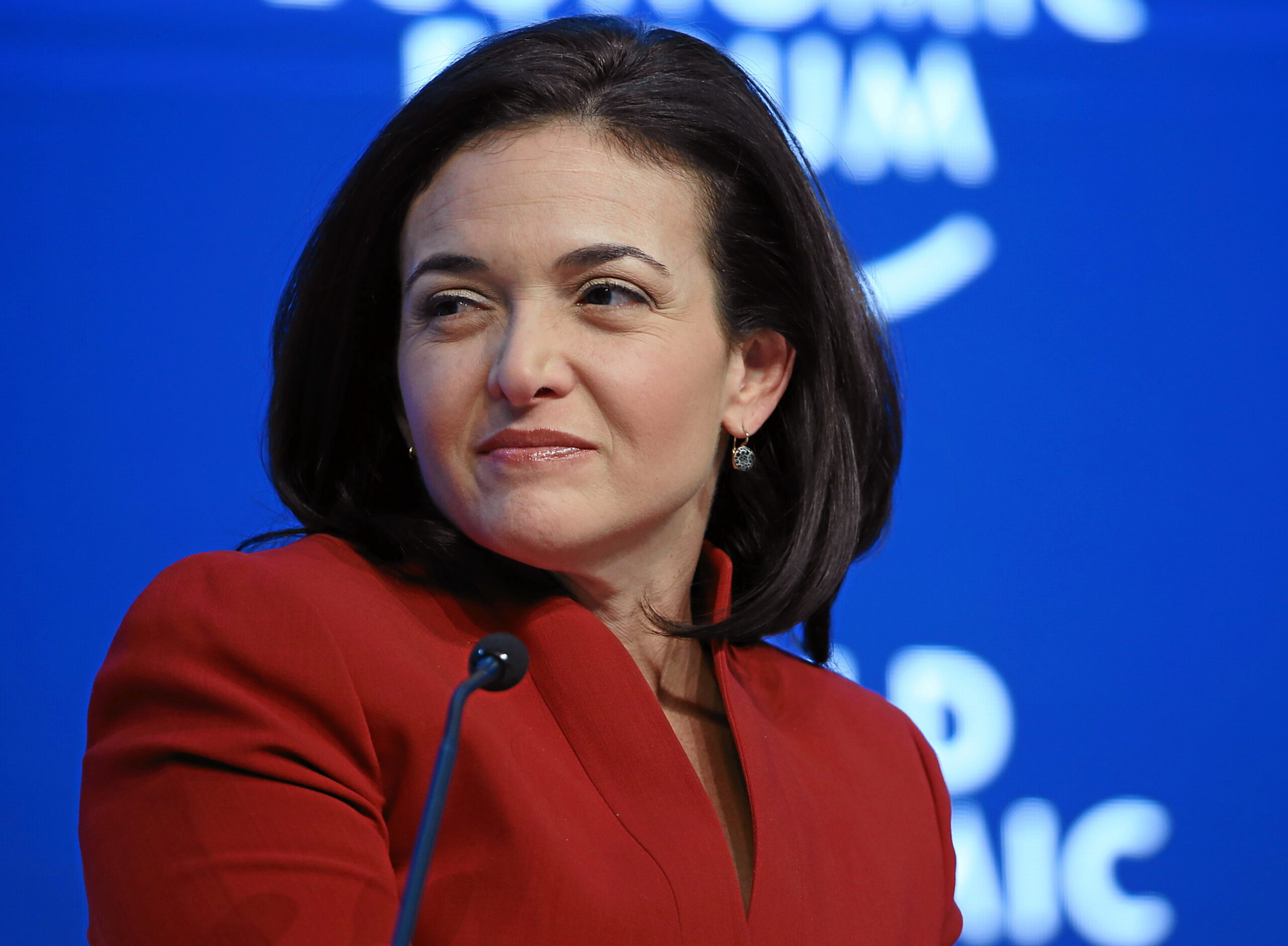 Meta, lascia dopo 12 anni il CdA l’ex direttore operativo Sheryl Sandberg 