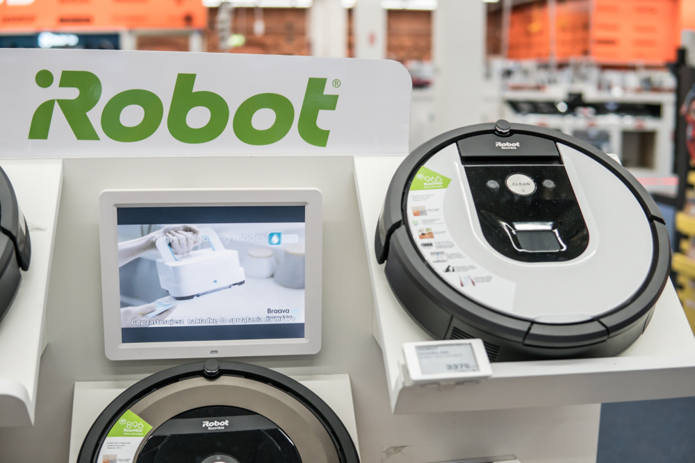 Amazon, l’Ue pronta a bloccare l’acquisizione di iRobot. Decisione entro il 14 febbraio