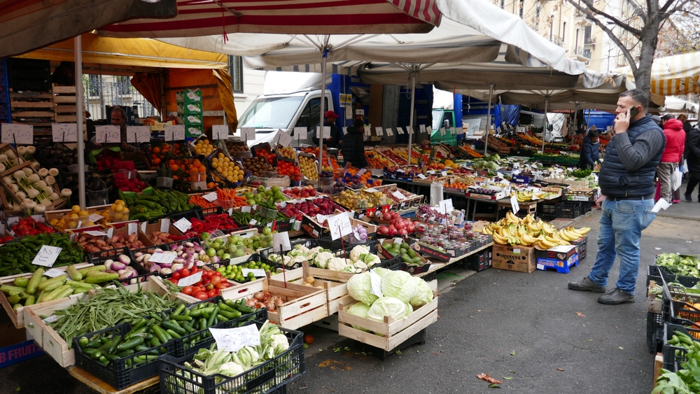 Inflazione, consumatori: “Carrello tricolore fuori pista”. Soprattutto a Milano