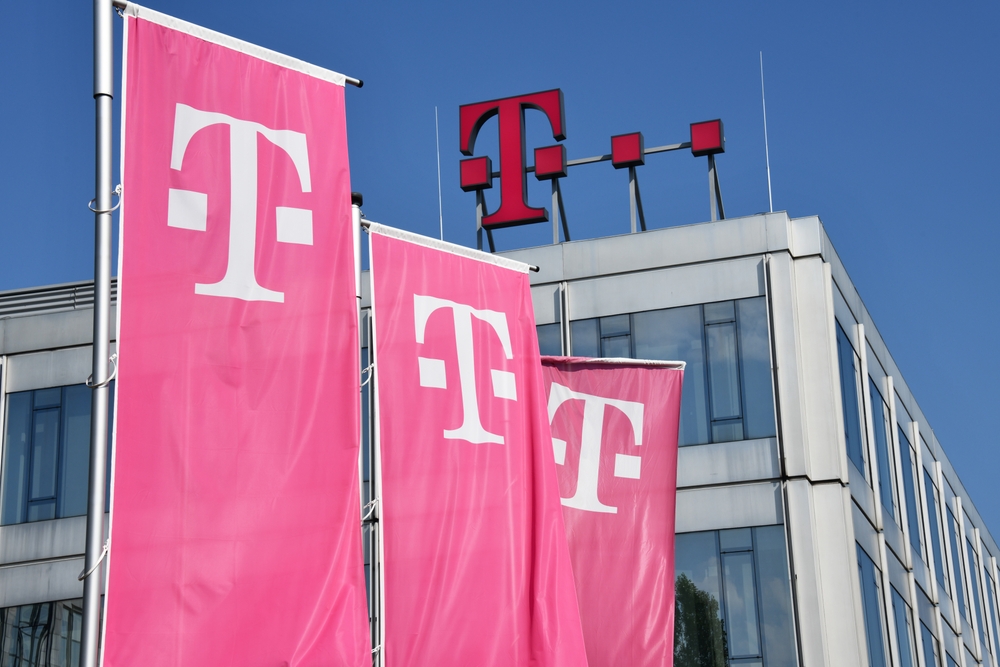 Deutsche Telekom: lo Stato tedesco riduce la sua quota al 27,8%. Vendute azioni per 2,5 miliardi