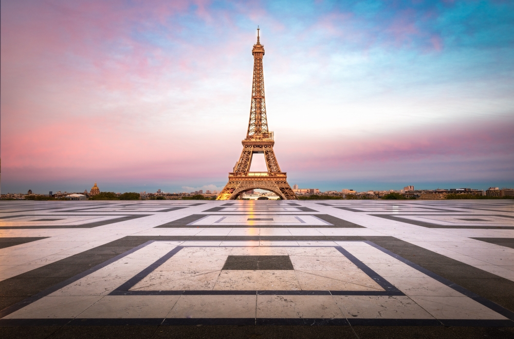 Sindacati chiudono per il terzo giorno la Tour Eiffel