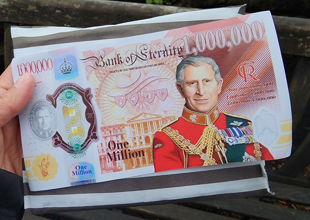 Re Carlo sulle banconote inglesi, al via da giugno