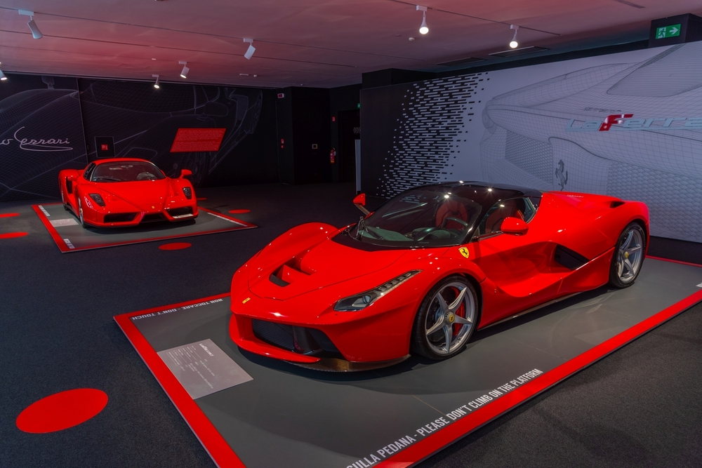 Ferrari, the first electric by 2025. CEO Vigna assures: 