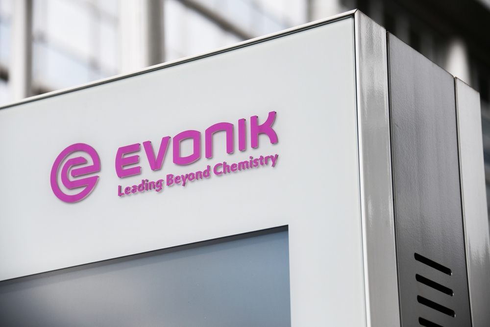 Anche il gruppo chimico Evonik licenzia per ridurre i costi: fuori fino a 2000 persone entro il 2026