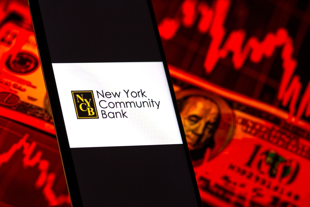 NYCB, scendono i depositi del 7% a 77,2 miliardi di dollari