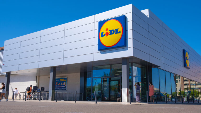 Lidl Italia, i numeri dell'impatto socio-economico. Vale lo 0,4% del ...