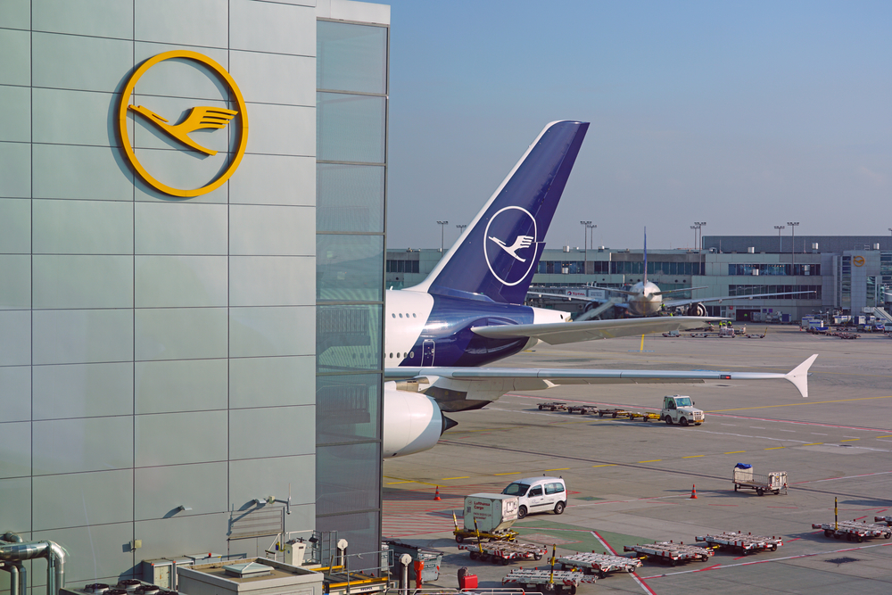 Lufthansa sospende i voli da e per Teheran