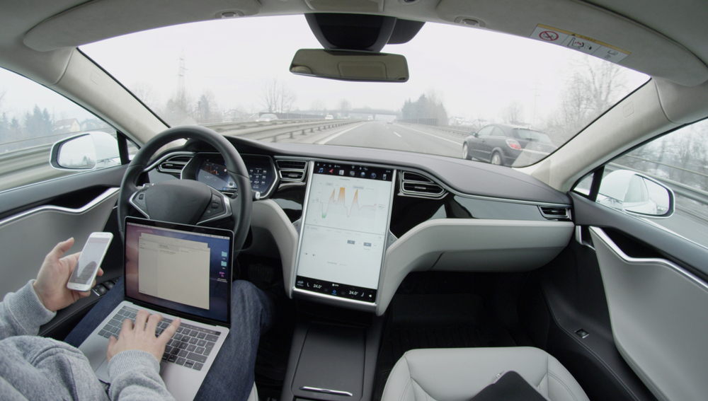 Tesla, balzo del 13% dopo lancio in Cina della tecnologia avanzata di assistenza alla guida