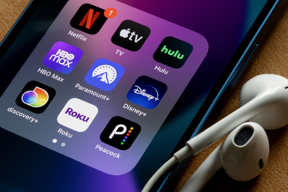 Comcast prezza il pacchetto streaming Peacock, Netflix, Apple TV+ a $15 al mese