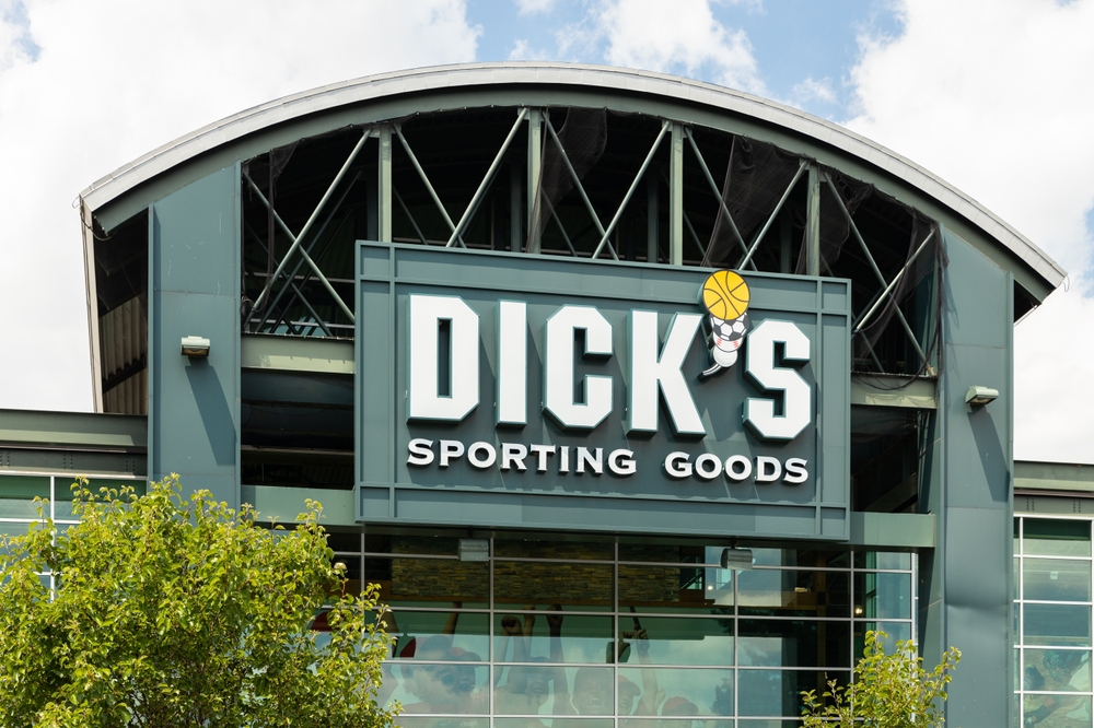 Articoli sportivi, Dick’s Sporting Goods migliora la guidance dopo la trimestrale forte