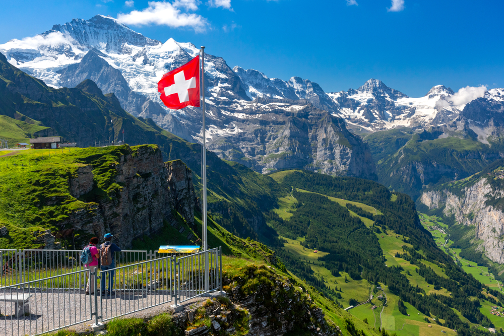 Turismo in Svizzera, gli operatori guardano con fiducia all’estate: previsto +12% di pernottamenti