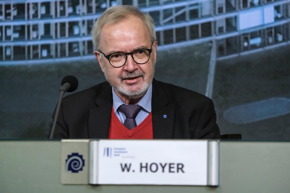 Bei: ex presidente Hoyer indagato per sospetta corruzione